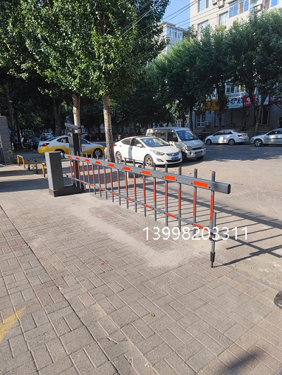 沈陽鐵西區(qū)路官一街8號安裝停車場道閘車牌識別設備13998203311